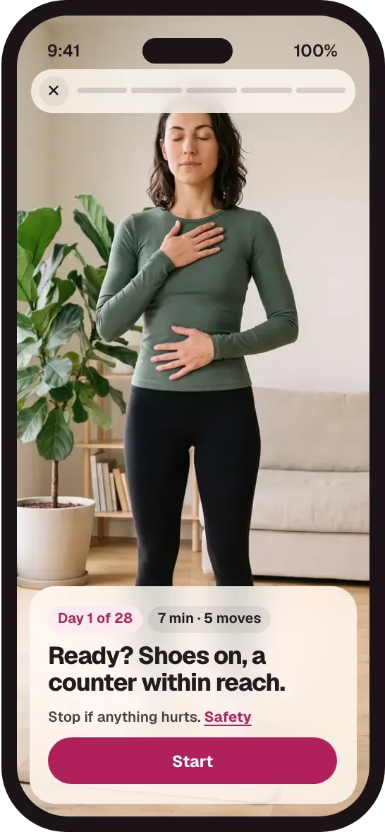 The start screen: Day 1 of 28, 7 minutes, 5 moves. Ready? Shoes on, a counter within reach. Start.